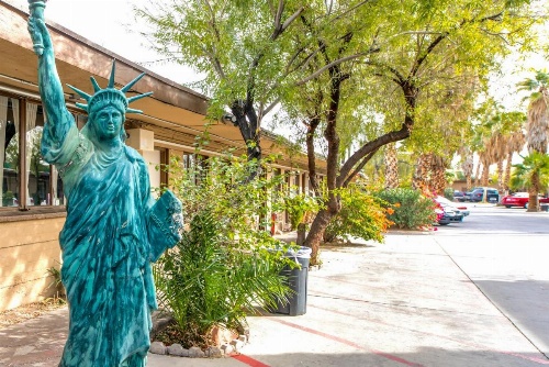 OYO Oasis Motel Las Vegas I-15 image 35