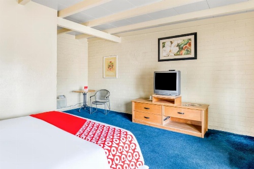 OYO Oasis Motel Las Vegas I-15 image 37